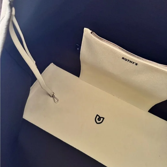 Rothy’s Lightweight Mega Tote - Olive Green - Picture 4 of 7